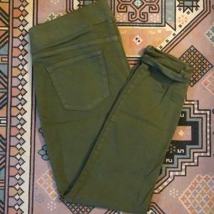 Size 16 Old Navy Mid rise Rockstar Jean Waistband